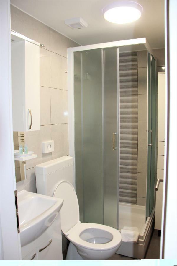 Apartments Borna 2 Загреб Екстериор снимка